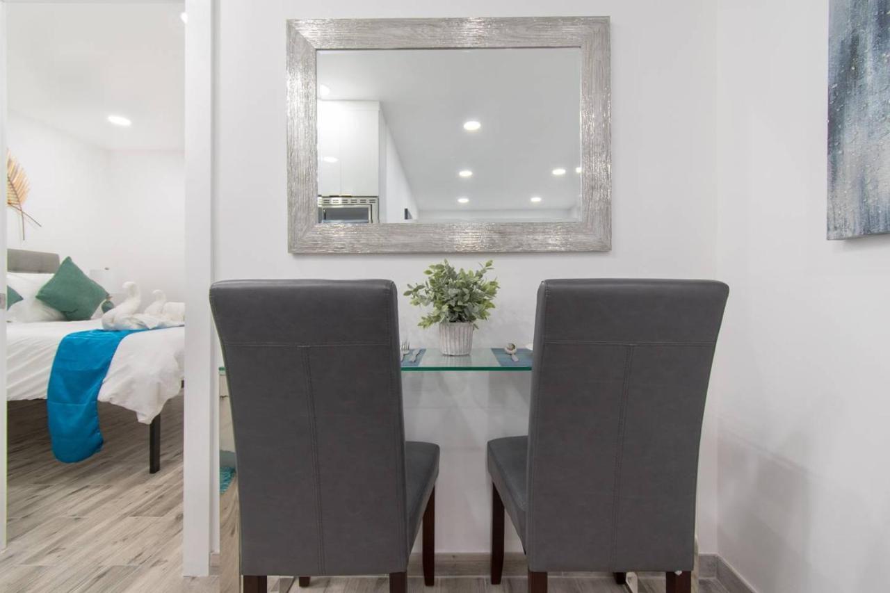 Newly Renovated 1 Bedroom Apt Designer Unit # 3 Dania Beach Eksteriør billede
